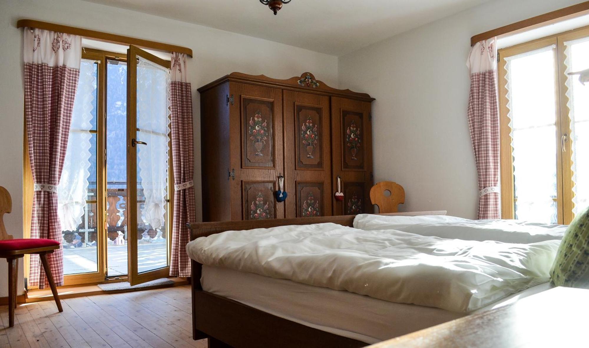 Berggasthof Karntner Alm Hotel Mittenwald Luaran gambar
